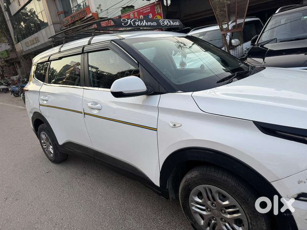 Kia Carens Petrol Manual 2023