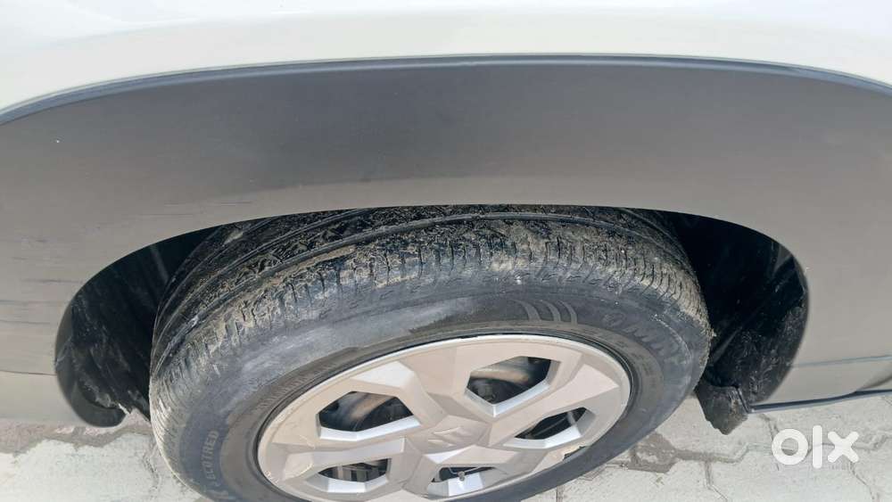 Maruti Suzuki Brezza 1.5 Lxi Cng, 2023