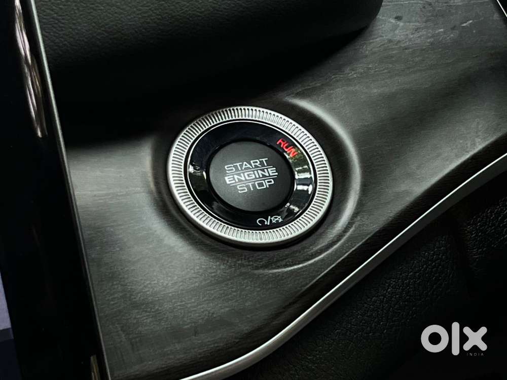 Jeep Grand Cherokee Limited (o) 4x4 At, 2024, Petrol
