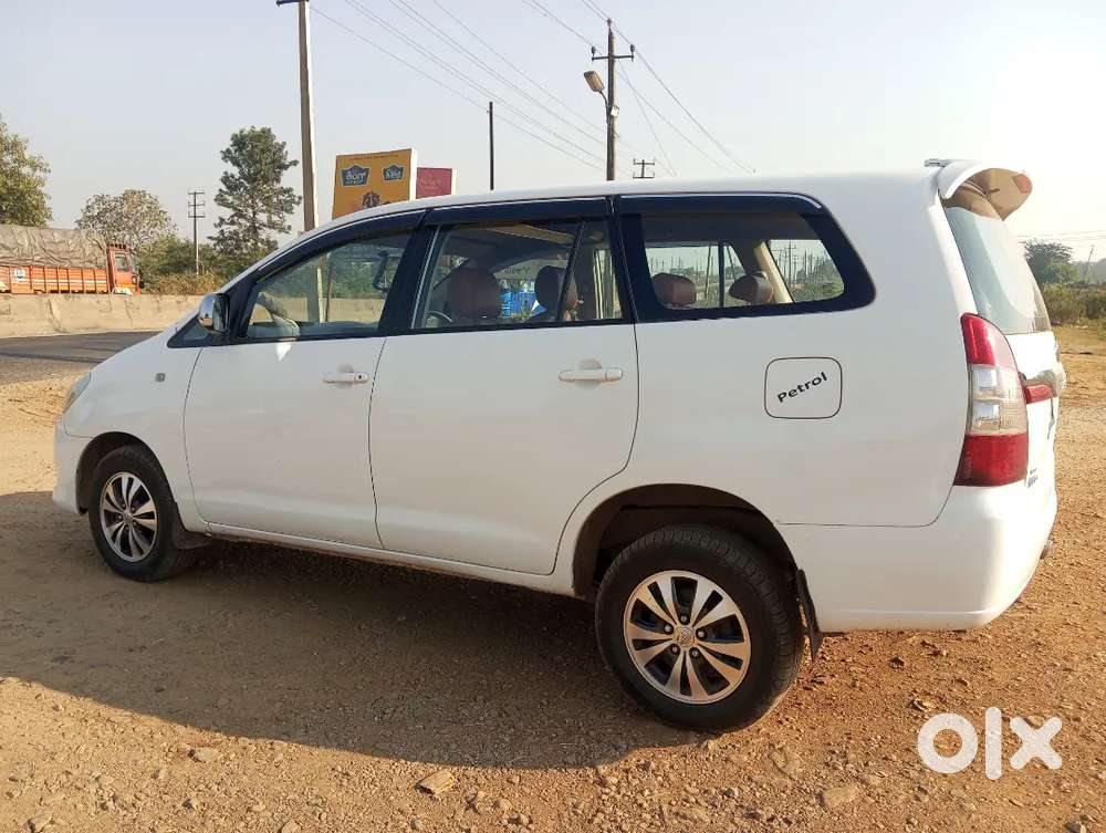 Innova Cng+petrol For Sale