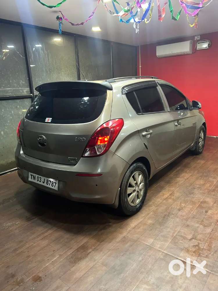Hyundai I20 2012 Diesel 80000 Km Driven