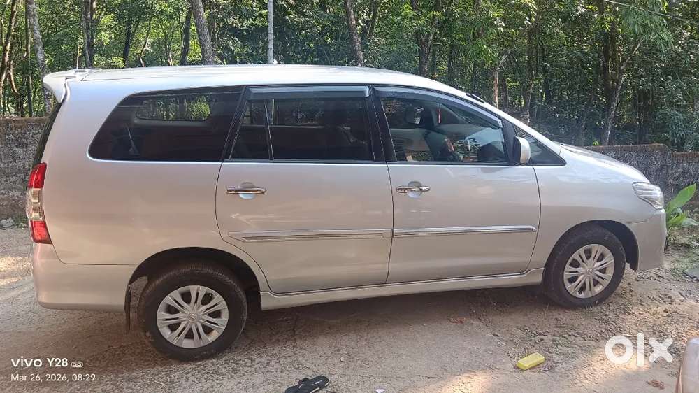 Toyota Innova 2013 Diesel Well Maintained