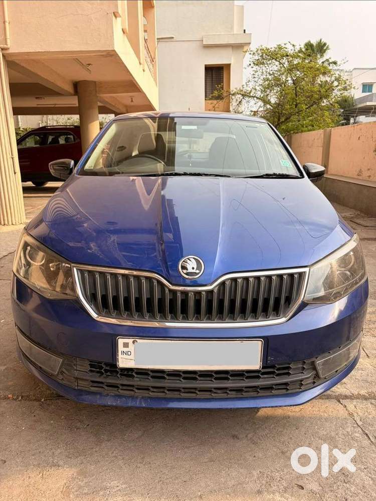 Skoda Rapid 2021 Petrol 125000 Km Driven