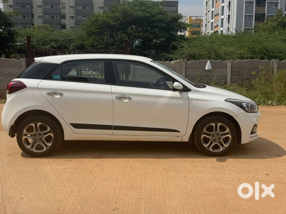 Hyundai I20 Asta (o) 1.2 Ivt, 2019, Petrol