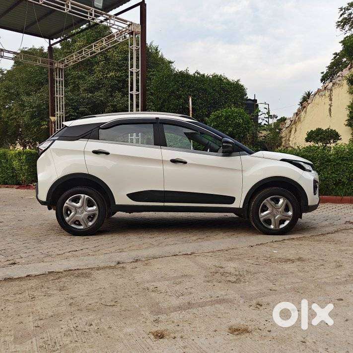 Tata Nexon 1.2 Revotron Xm, 2020, Petrol