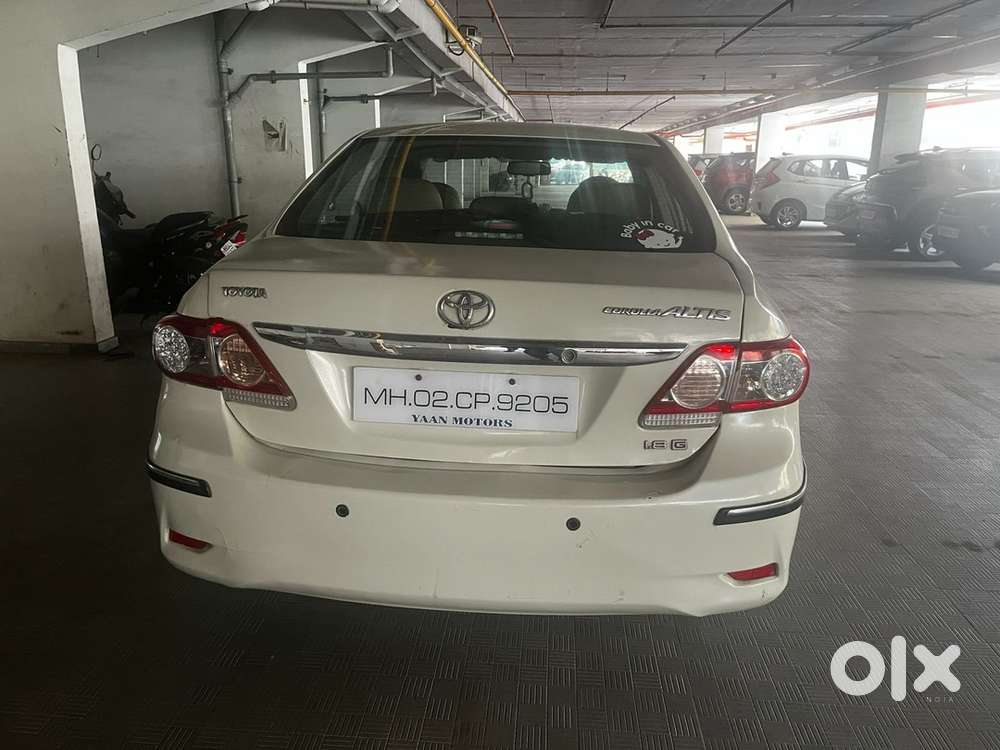Toyota Corolla Altis 2012