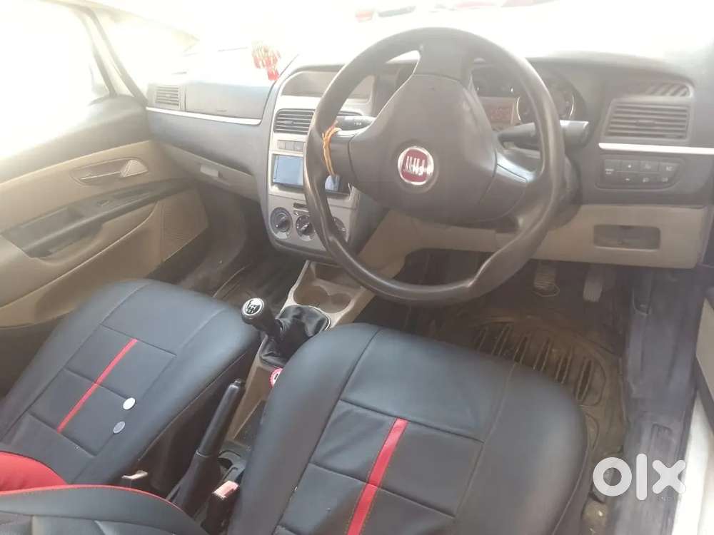 New Car Lena Hai Gadi Ek Dum Kadak Hai Koi Kam Nahi Hai