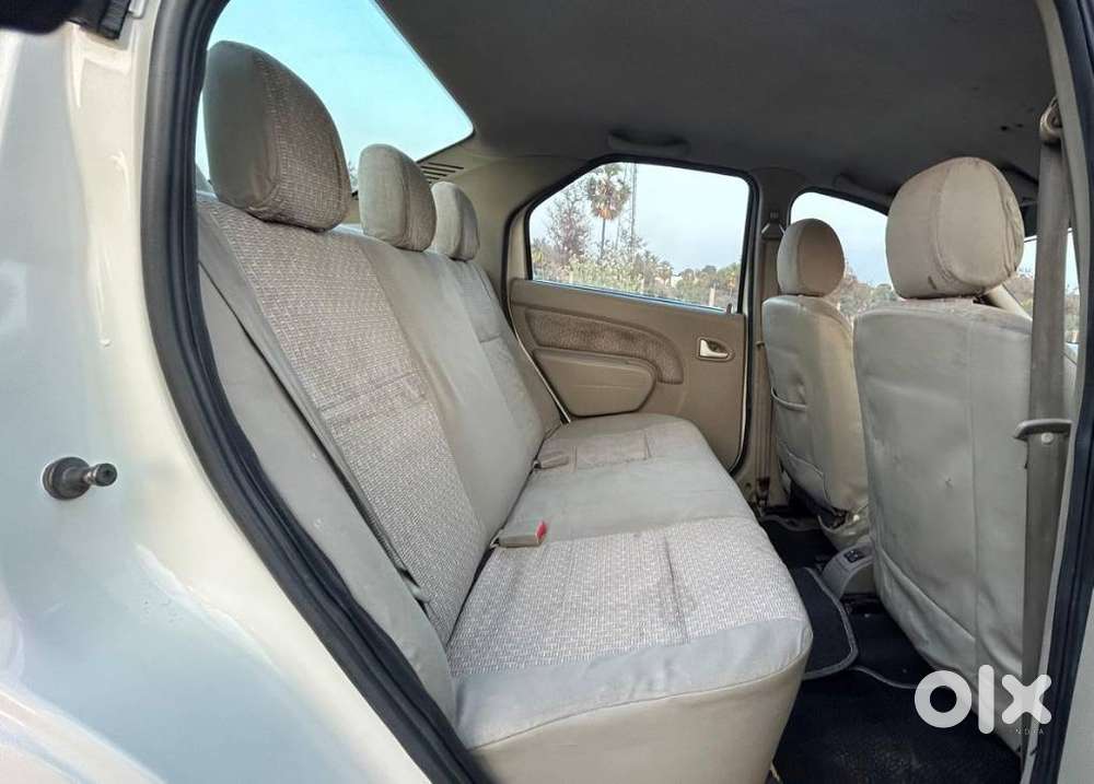 Mahindra Verito, 2012, Diesel