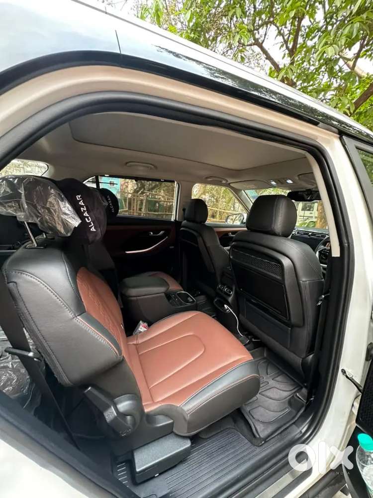 Less Drievn 2023 Diesel Alcazar Maintained Like New