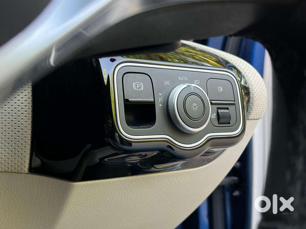 Mercedes-benz A-class Limousine 200, 2024, Petrol