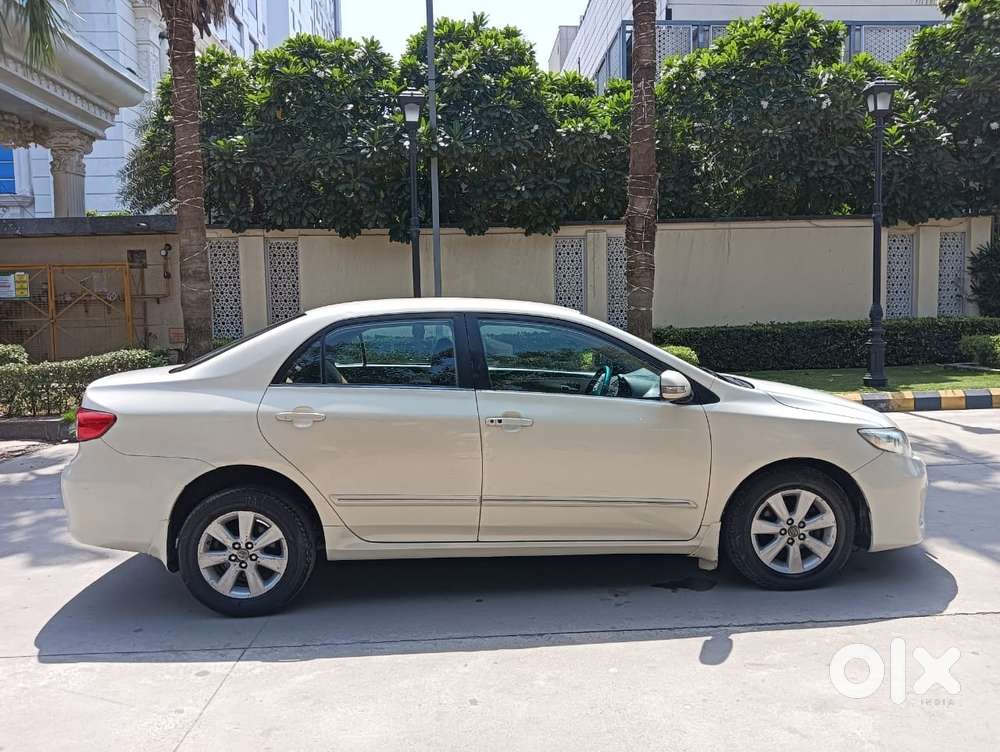 Toyota Corolla Altis G, 2013, Petrol