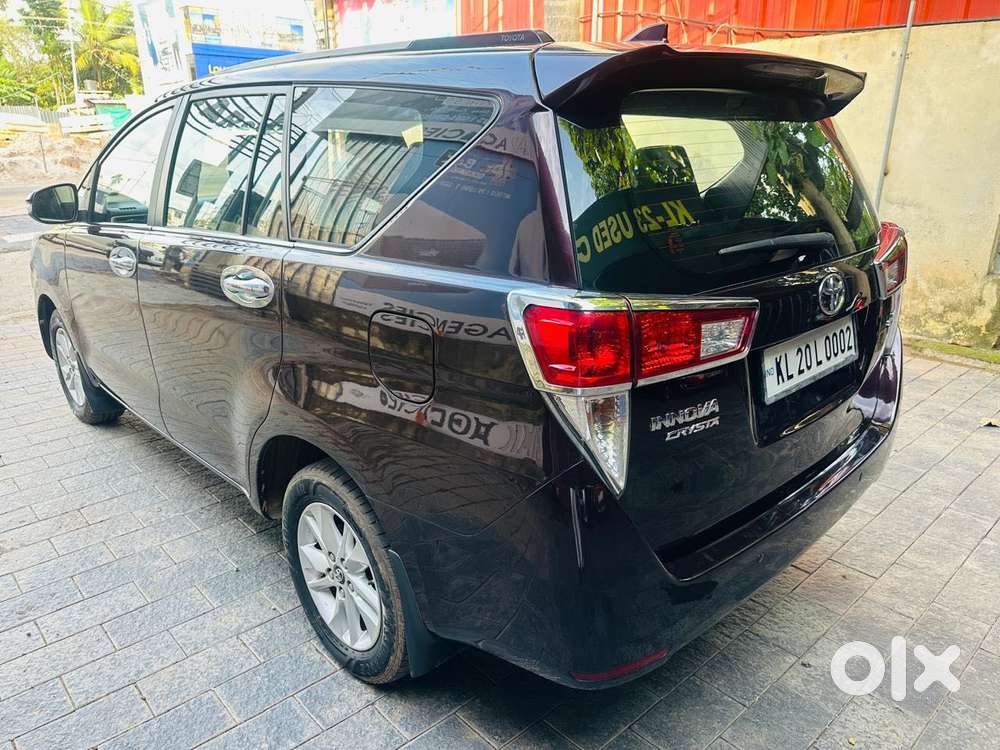 Toyota Innova Crysta 2.4 V 7 Str, 2017, Diesel