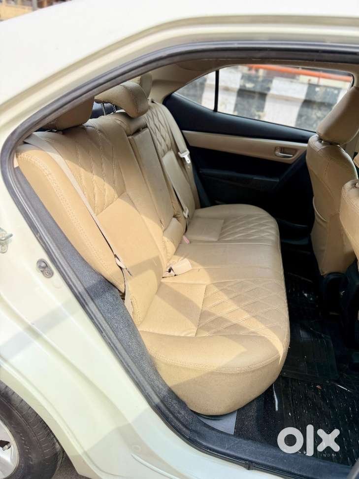 Toyota Corolla Altis G At, 2015, Petrol