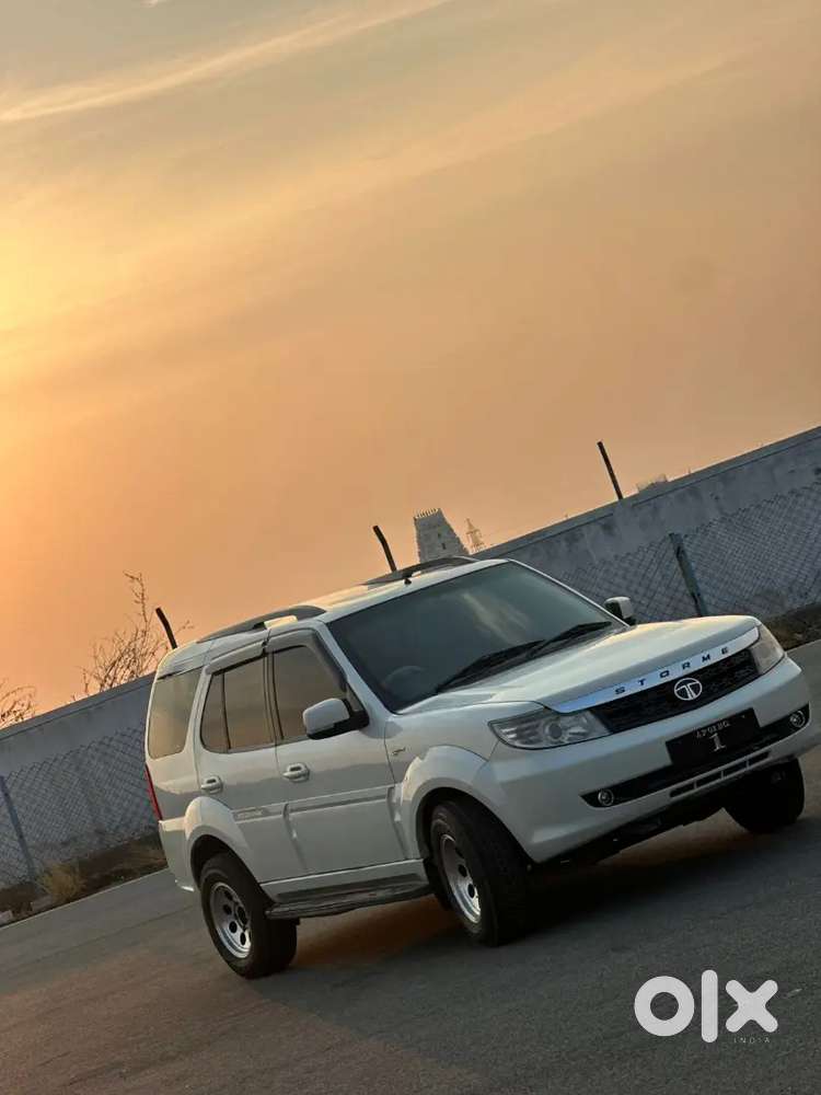 Tata Safari Storme 2017 Diesel Well Maintained
