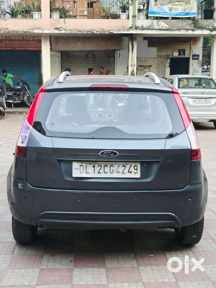 Ford Figo 1.2p Titanium Opt Mt, 2015, Petrol