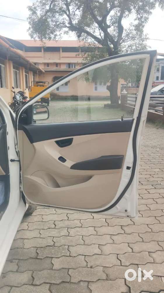 Hyundai Eon 2017 Petrol 72000 Km Driven