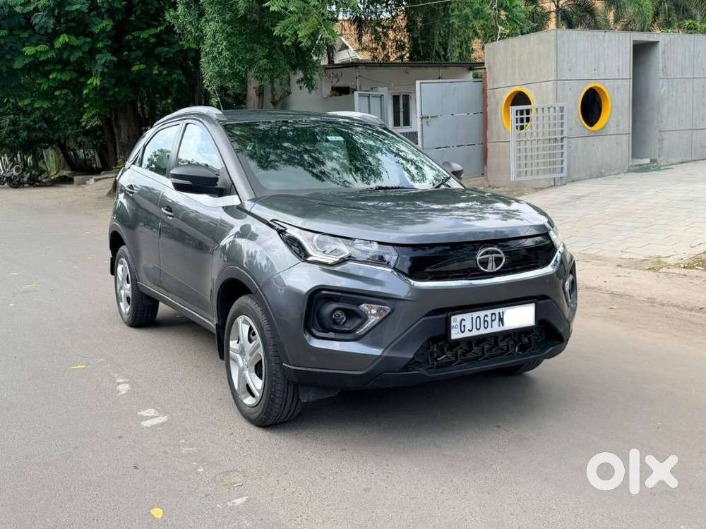 Tata Nexon 1.2 Revotron Xm (s), 2023, Petrol
