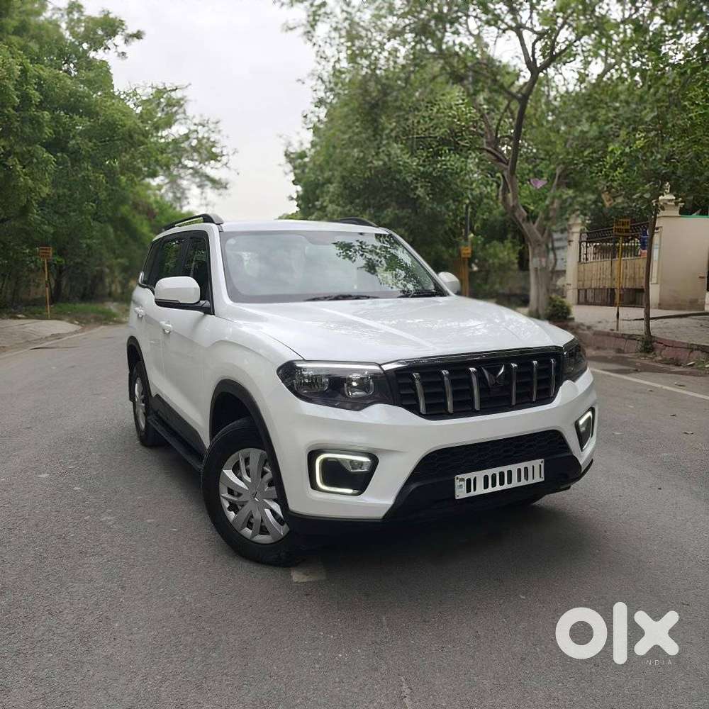 Mahindra Scorpio-n 2.0 Z2 Petrol Mt 7 Str, 2025, Petrol