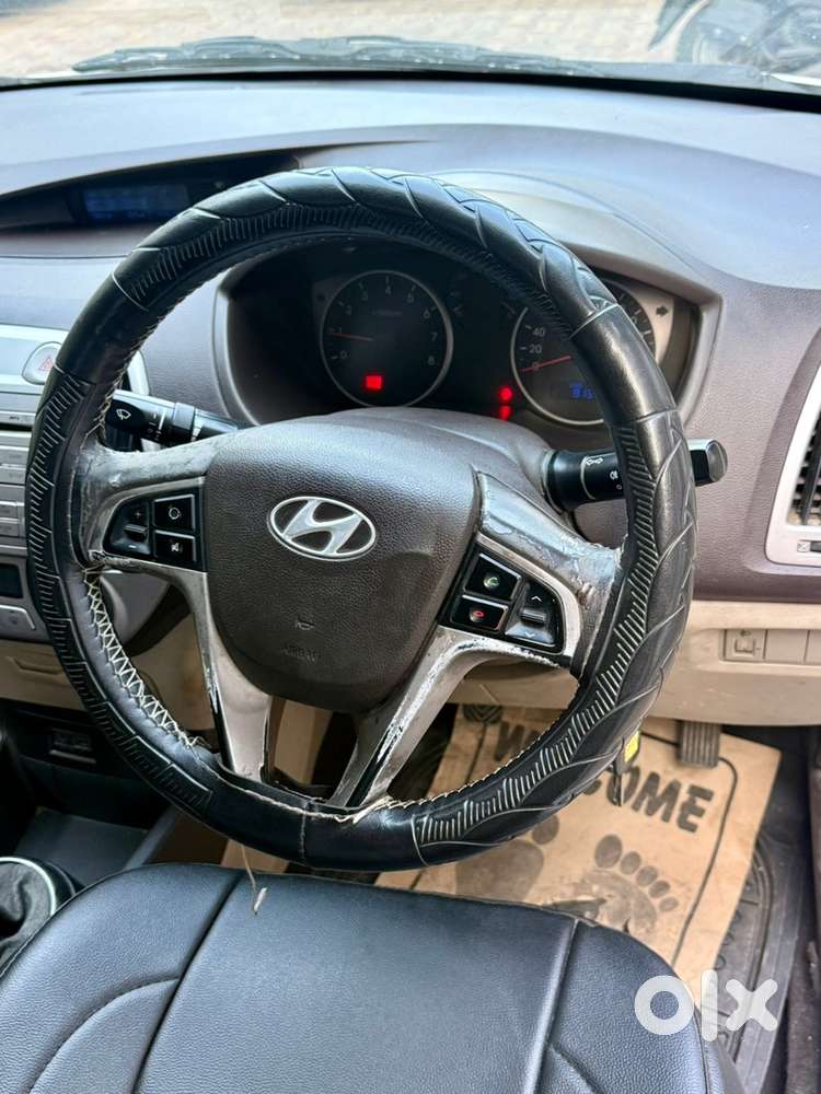 Hyundai I20 Petrol Manual 2012