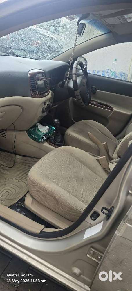 Hyundai Verna Crdi Vgt Sx 1.5, 2010, Petrol