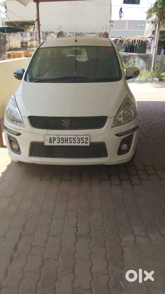 Maruti Suzuki Ertiga 2016 Diesel 113000 Km Driven Well Maintained