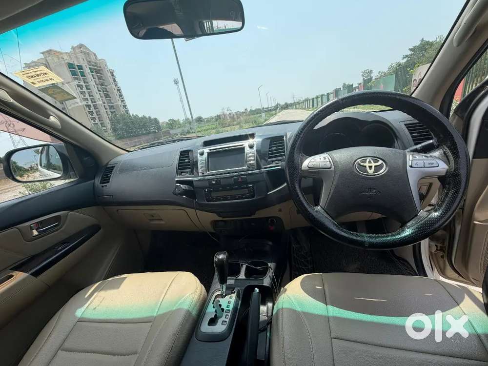 Toyota Fortuner 2015 Diesel 150000 Km Driven