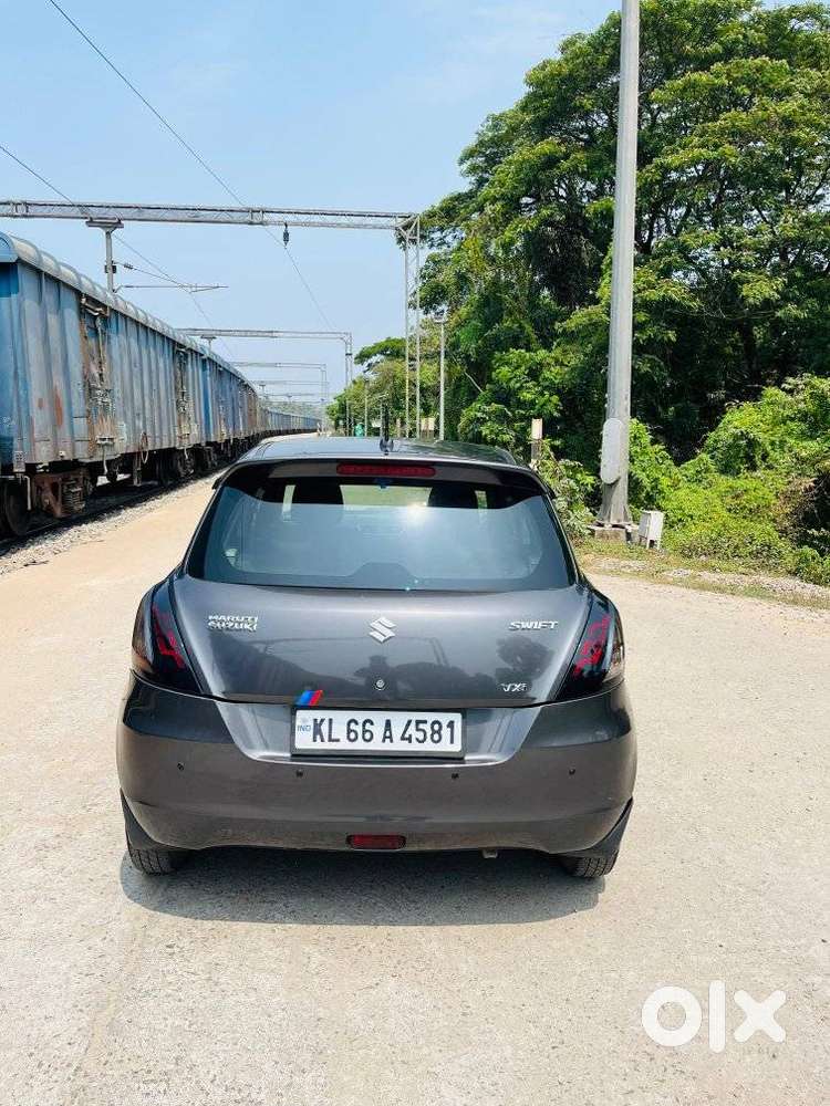 Maruti Suzuki Swift 2004-2010 Vxi With Abs, 2017, Petrol