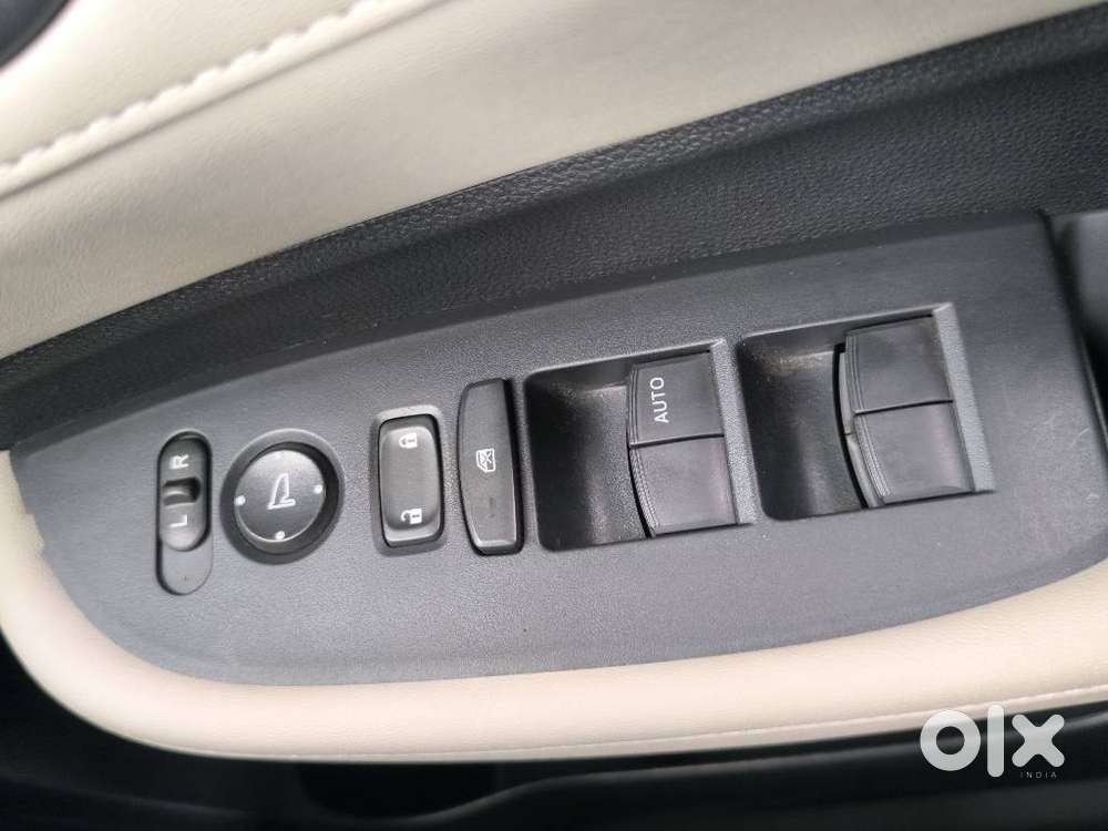 Honda Elevate V Mt, 2024, Petrol