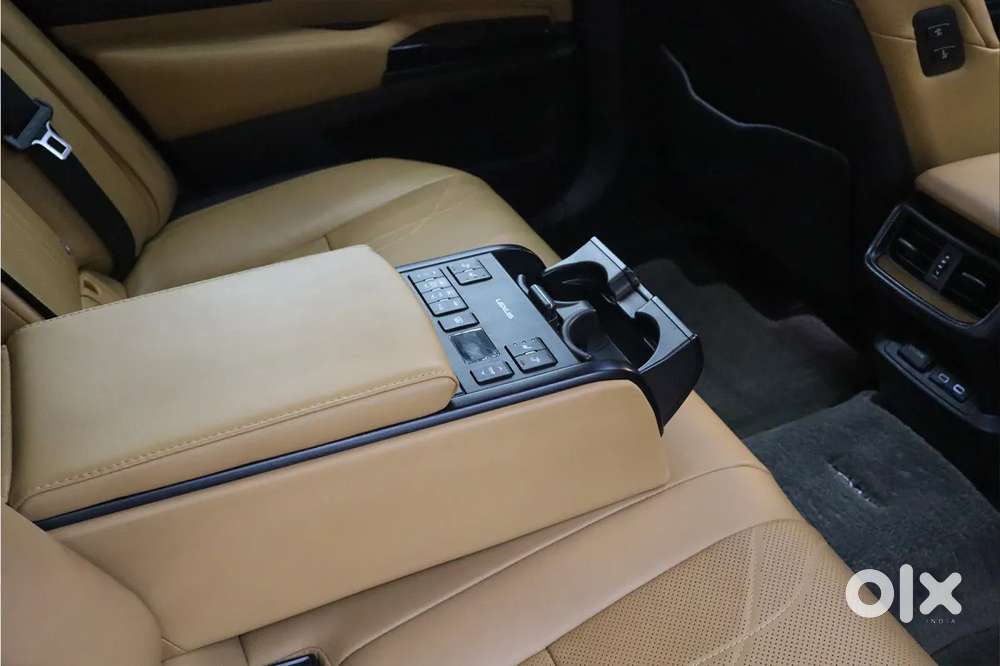 Lexus Es, 2023, Petrol
