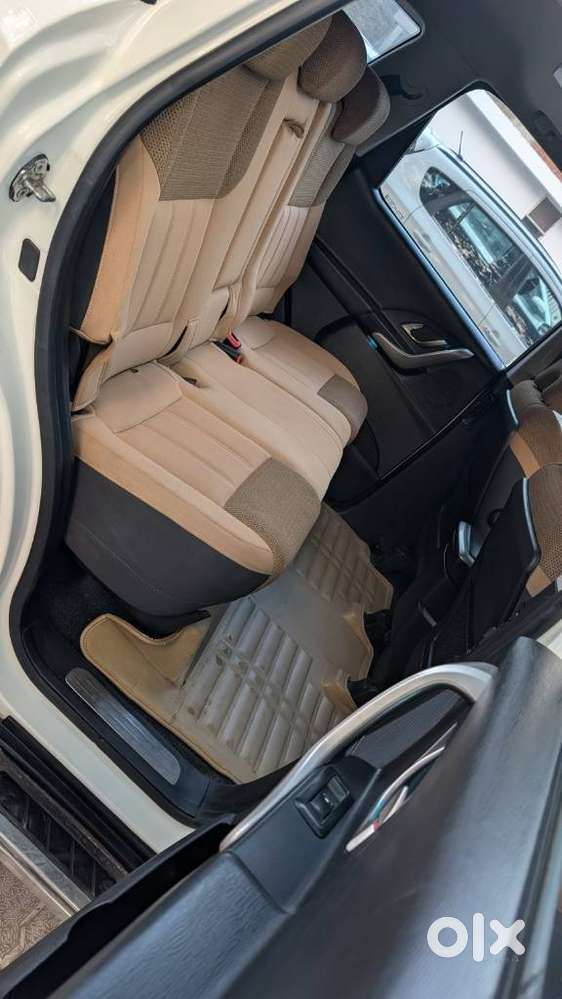 Mahindra Xuv500 W9, 2019, Diesel
