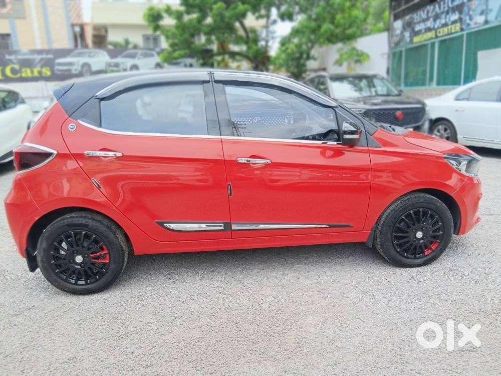 Tata Tiago 1.2 Revotron Xt (o), 2024, Petrol