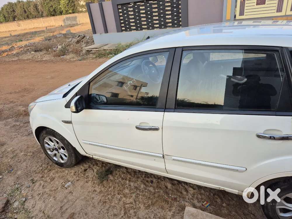 2014 Car In Excellent Condition