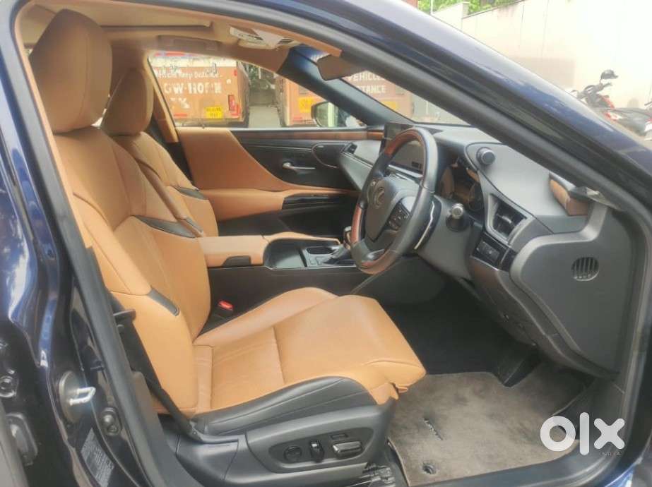 Lexus Es 300h Luxury, 2024, Petrol