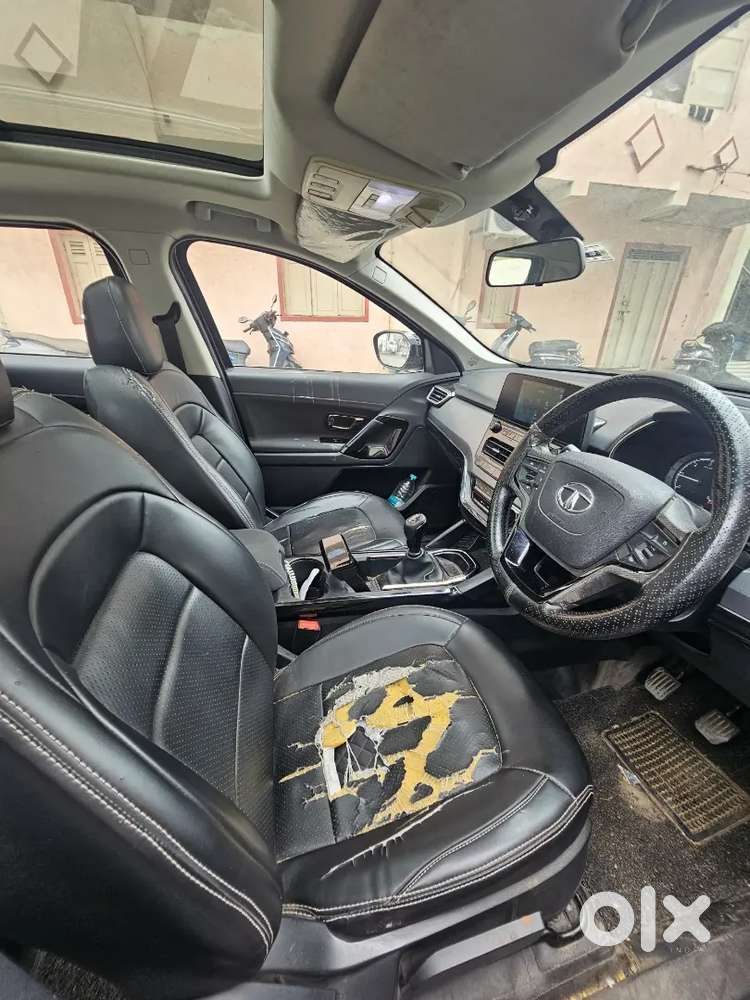 Tata Harrier Xt+ Dark Edition