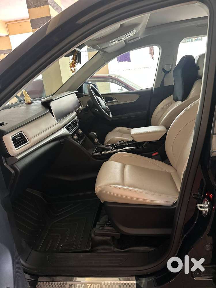 Mahindra Xuv700 Ax7 2023 Car