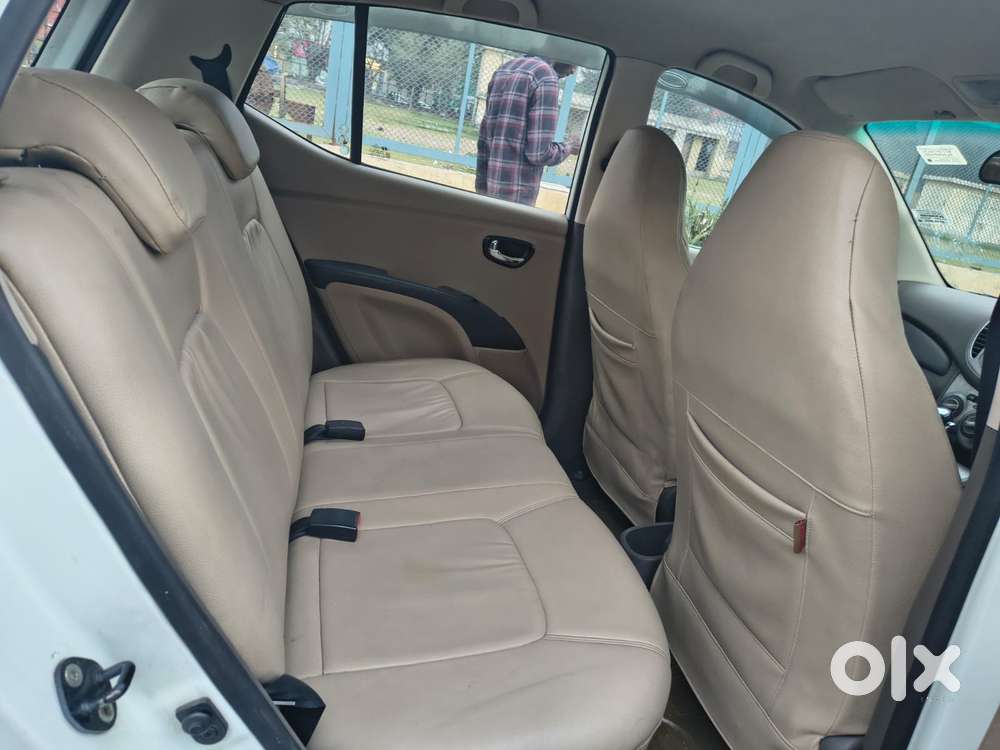 Hyundai I10 Sportz, 2013, Petrol