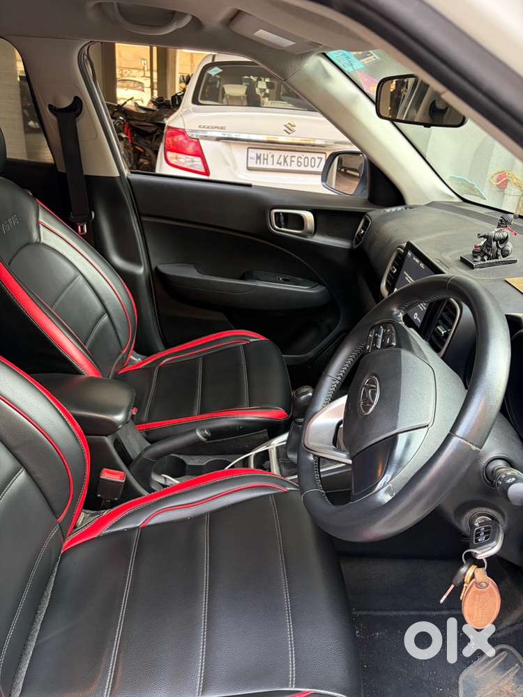 Hyundai Venue 2020 Petrol Well Maintained