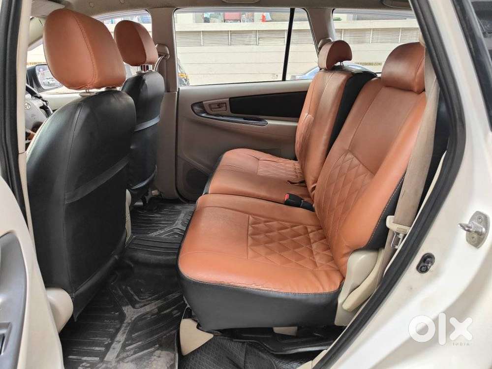 Toyota Innova Crysta 2.4 G Mt 8s, 2014, Diesel