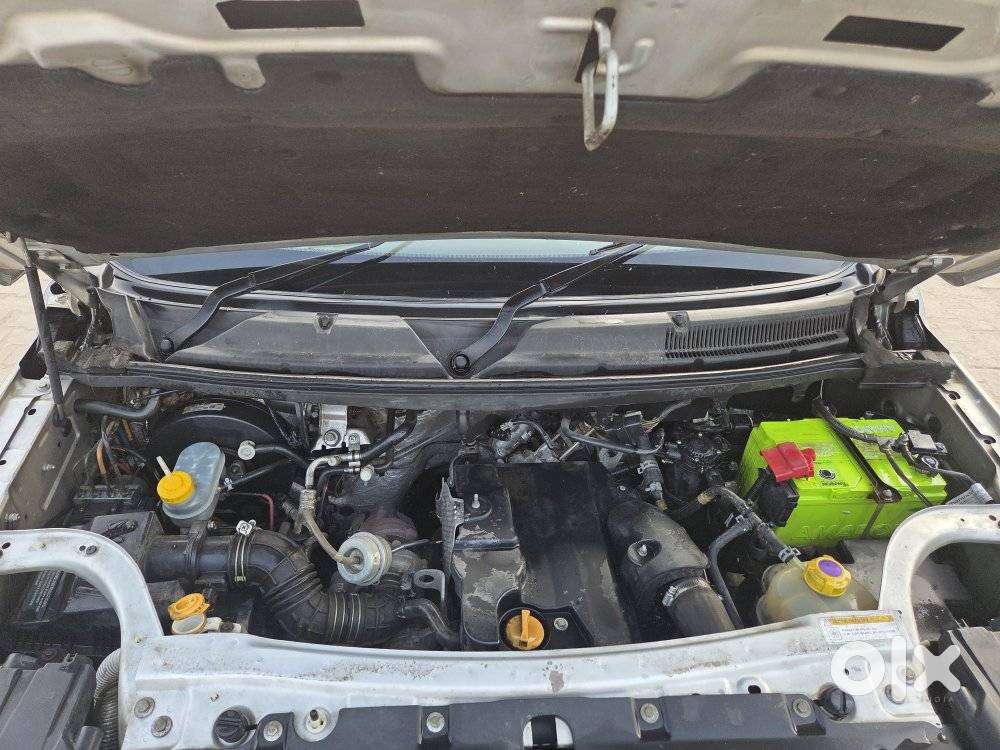 Mahindra Tuv 300 Mhawk100 T8, 2022, Diesel