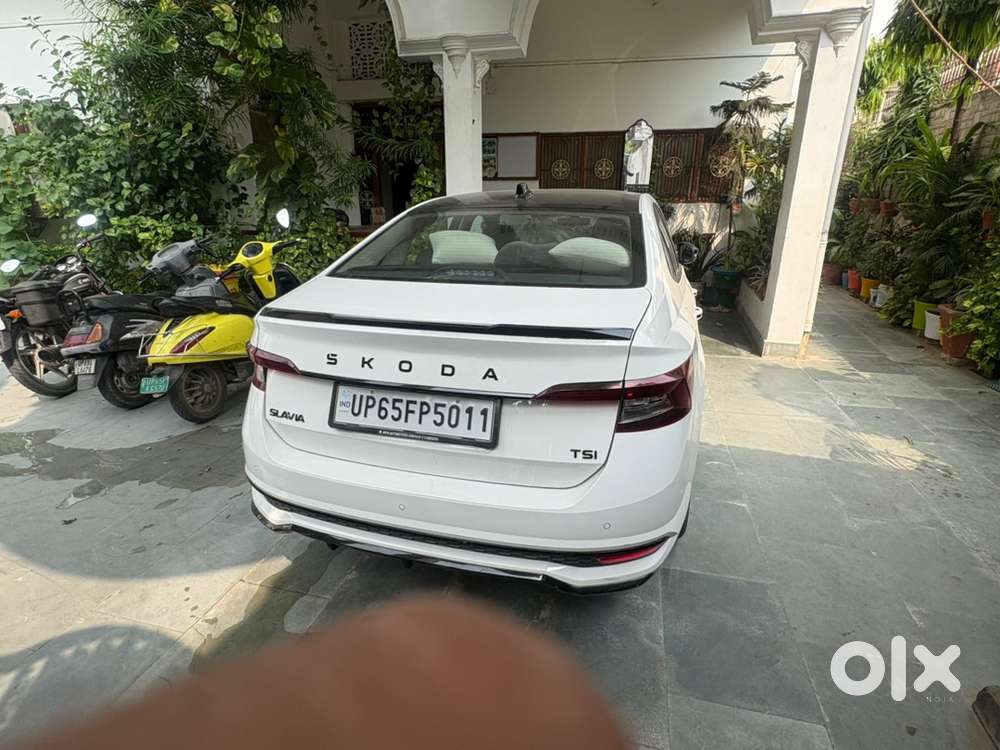 Skoda Slavia Petrol 2025