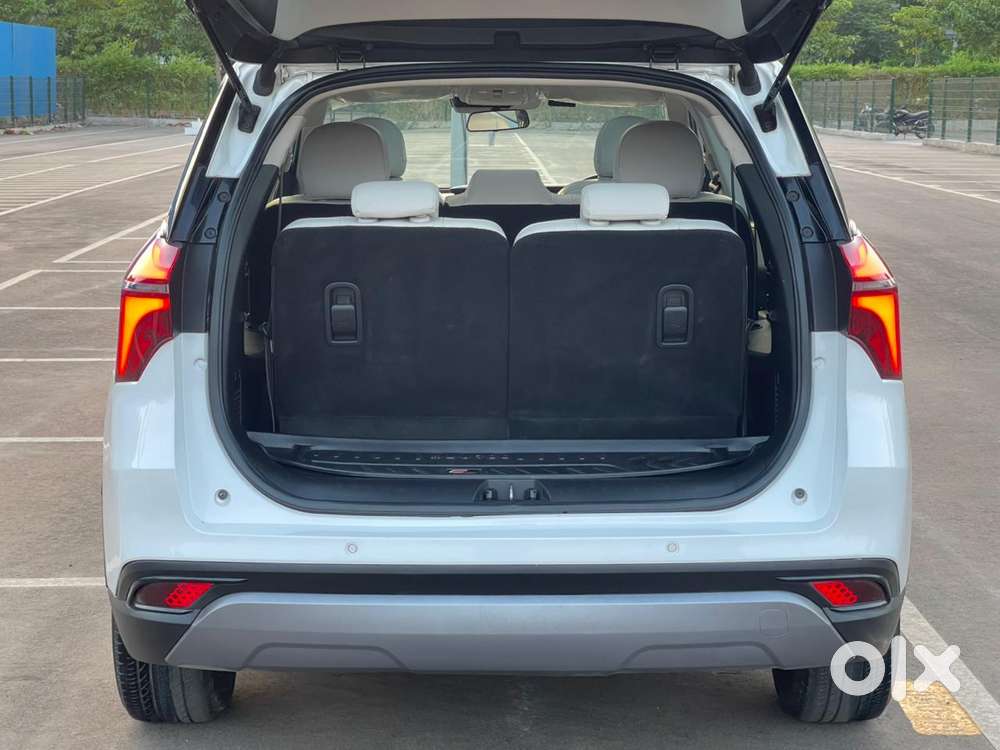Mahindra Xuv700 2.2 Ax 7 Diesel At Str, 2024, Diesel