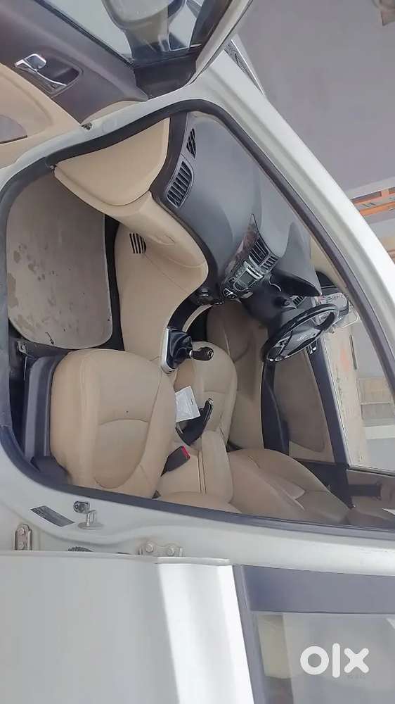 Hyundai Verna Diesel Manual 2013 Variant