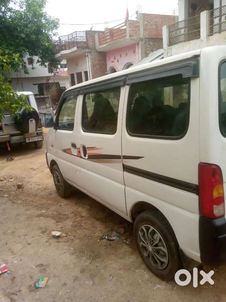 Gadi Bechna Hai