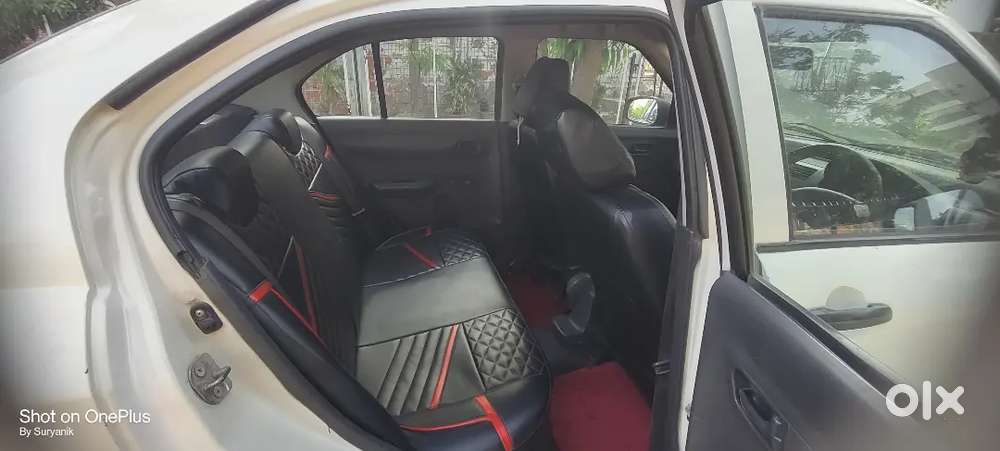Maruti Suzuki Dzire 2011 Cng