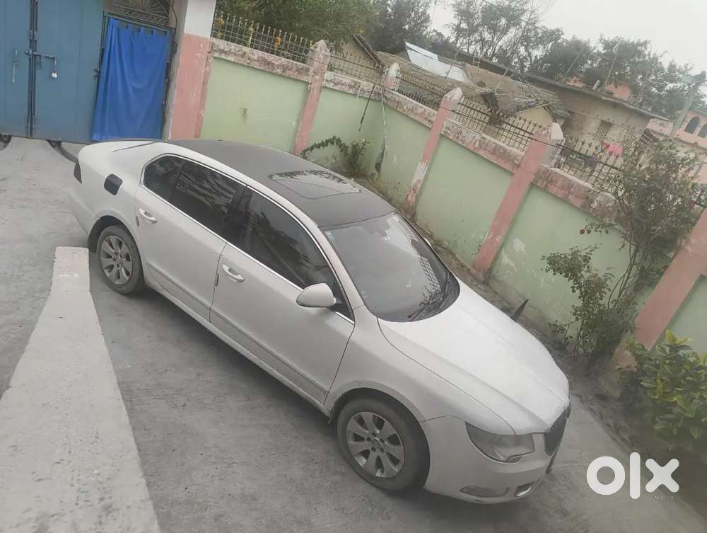 Skoda Superb Ambition Petrol 2015