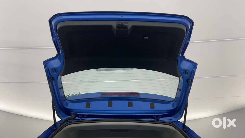 Volkswagen Taigun Topline 1.0 Tsi At (electric Seats), 2023, Petrol