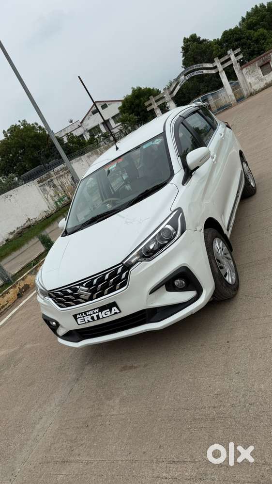 Maruti Suzuki Ertiga 2025 Cng & Hybrids 24000 Km Driven
