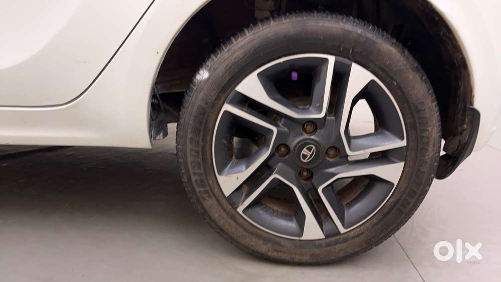 Tata Tiago Xza Plus, 2022, Petrol