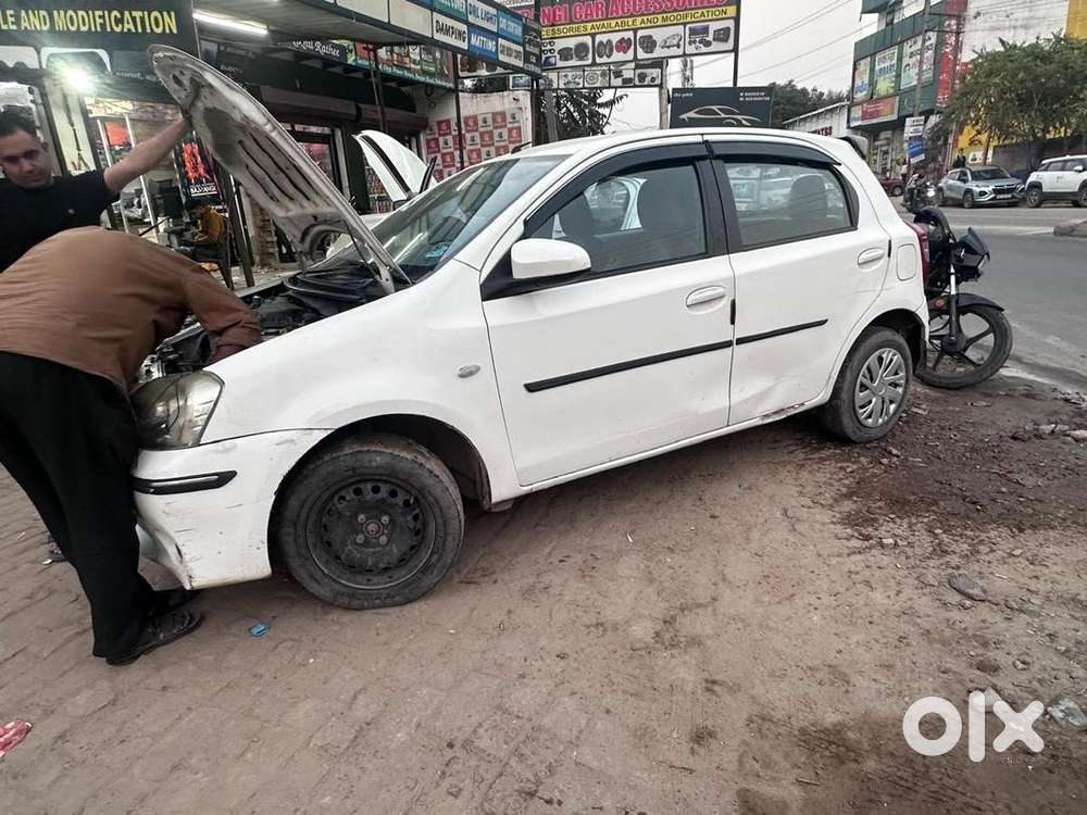 Toyota Etios 2012 Petrol Well Maintained