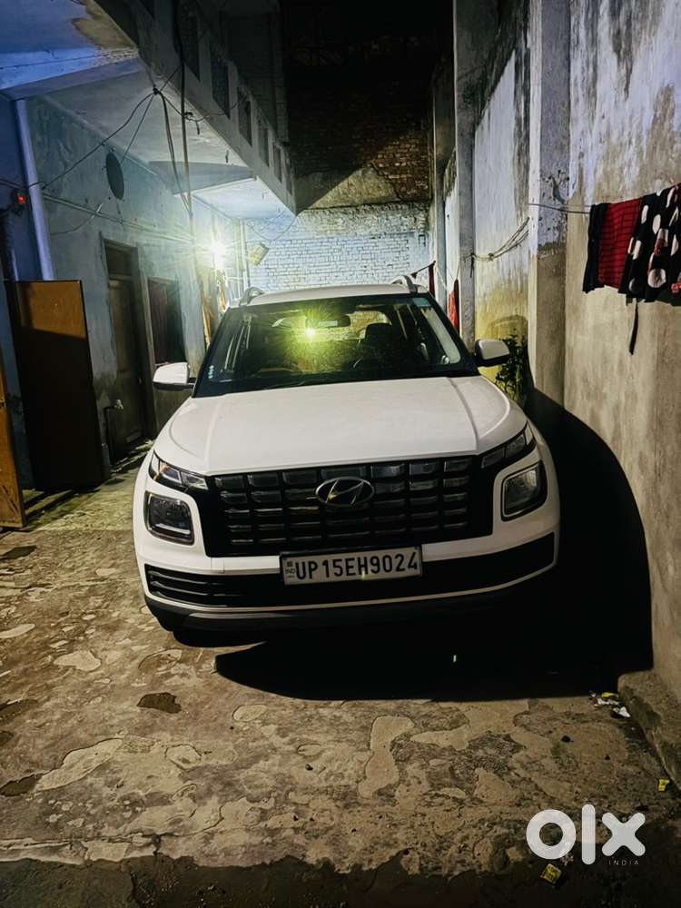 Hyundai Venue Petrol 2024 Best Condition